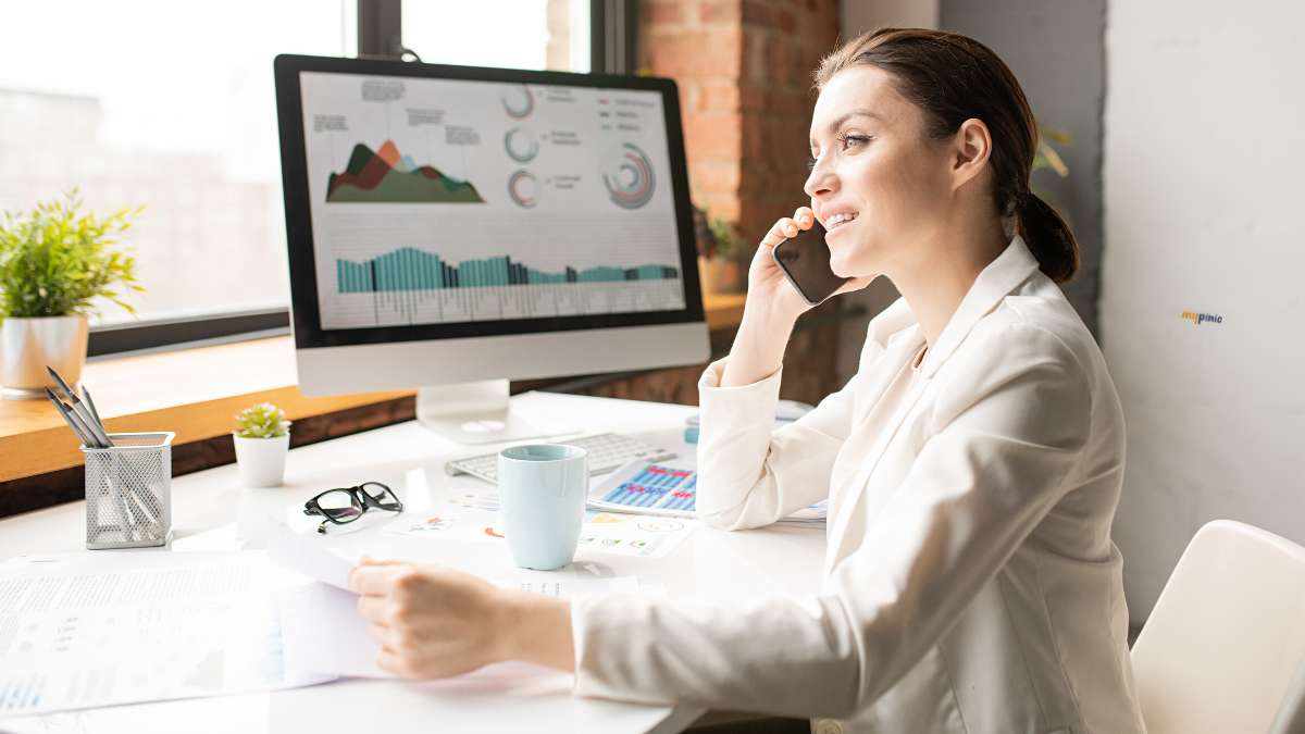 Community managers should also be able to analyse data