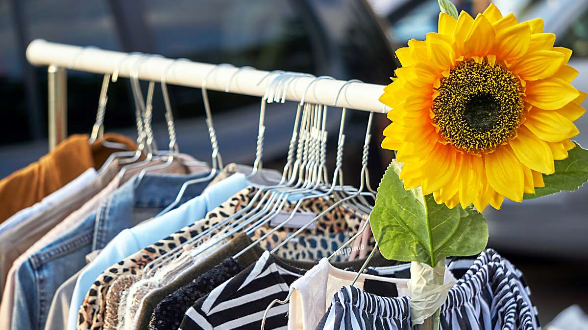 Earn money instantly with second hand clothes